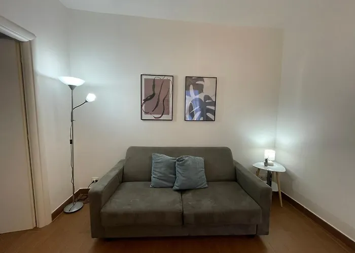 Italstay - Canonica Charming Apartament *